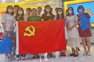 用“热血”传递爱心，半岛(中国)一站式服务平台集团开展爱心献血活动